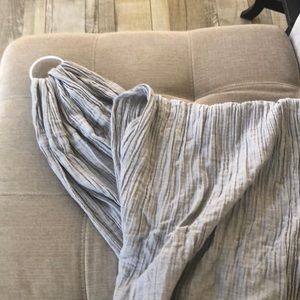 100% Cotton Muslin baby sling!